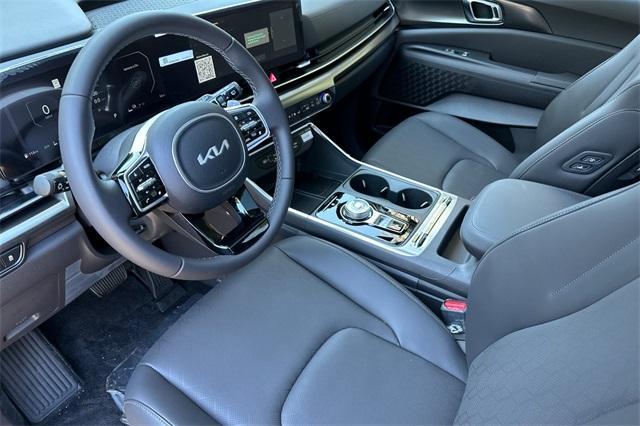new 2026 Kia Carnival Hybrid car, priced at $51,285