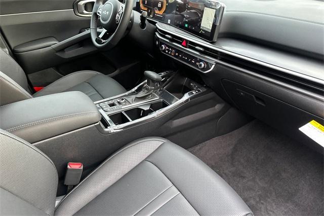 new 2025 Kia Sorento car, priced at $39,025