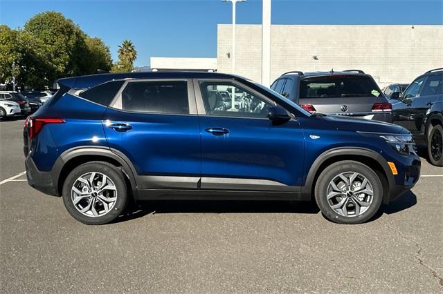 new 2026 Kia Seltos car, priced at $25,415