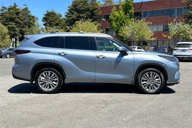 used 2024 Toyota Highlander car, priced at $47,434