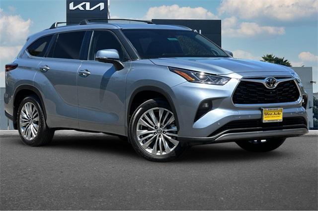 used 2024 Toyota Highlander car, priced at $47,434