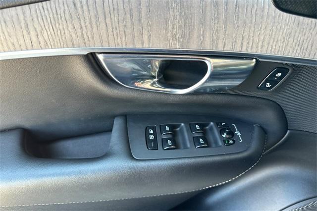 used 2021 Volvo XC90 Recharge Plug-In Hybrid car, priced at $31,976