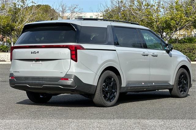 new 2025 Kia Carnival Hybrid car, priced at $51,095