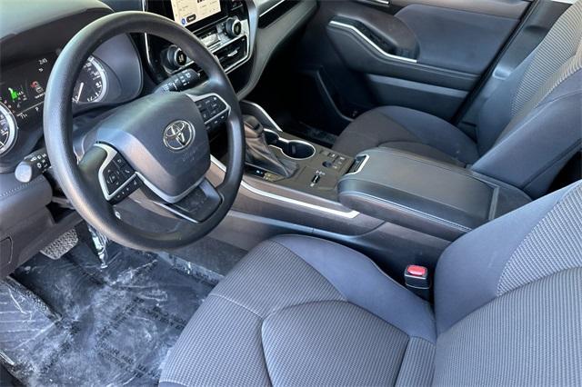 used 2023 Toyota Highlander car, priced at $31,412