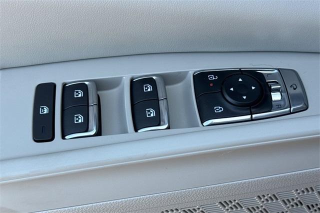 new 2026 Kia Carnival Hybrid car, priced at $45,385