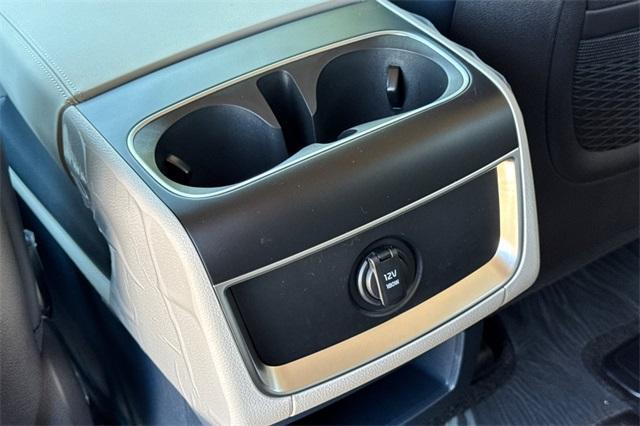 new 2026 Kia Carnival Hybrid car, priced at $45,385