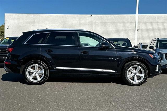 used 2021 Audi Q7 car, priced at $27,604