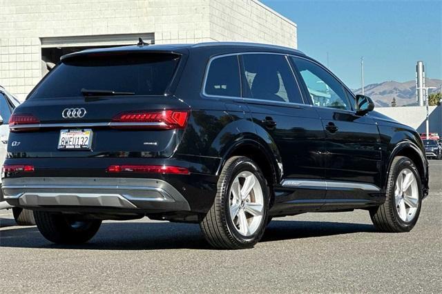 used 2021 Audi Q7 car, priced at $27,604