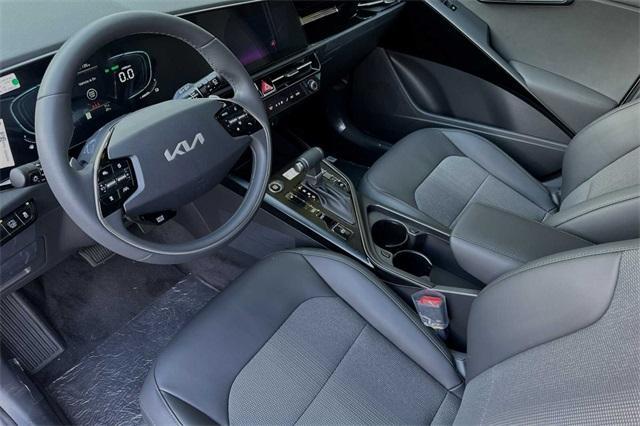 new 2025 Kia Niro car, priced at $31,735