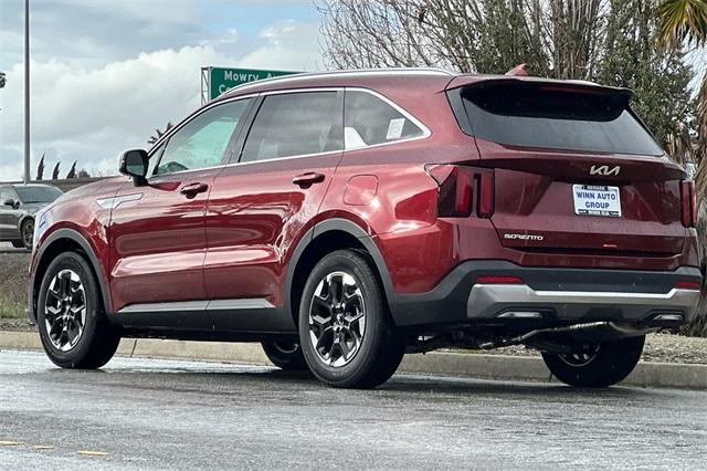 new 2025 Kia Sorento car, priced at $38,325