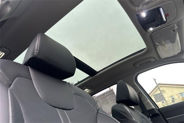 new 2025 Kia Sorento car, priced at $38,325