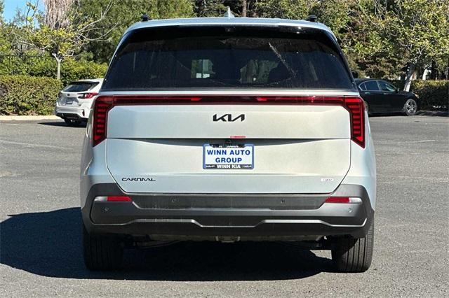 new 2025 Kia Carnival Hybrid car, priced at $56,885