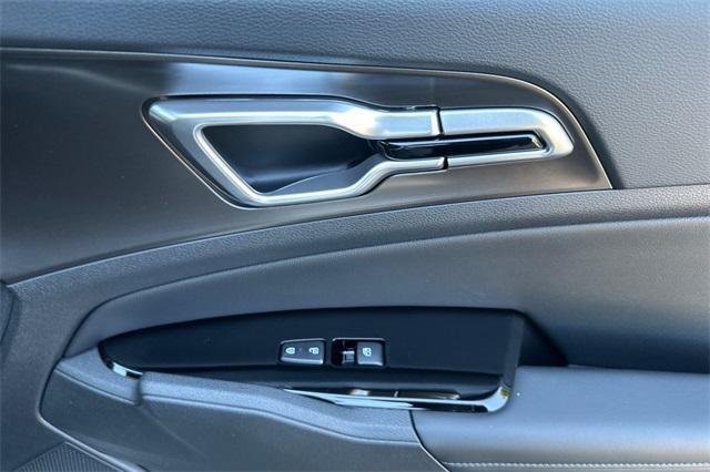 new 2025 Kia Sportage Hybrid car, priced at $37,150