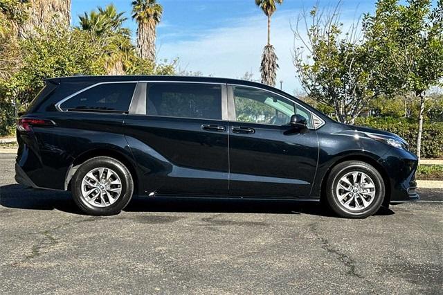 used 2023 Toyota Sienna car, priced at $39,289