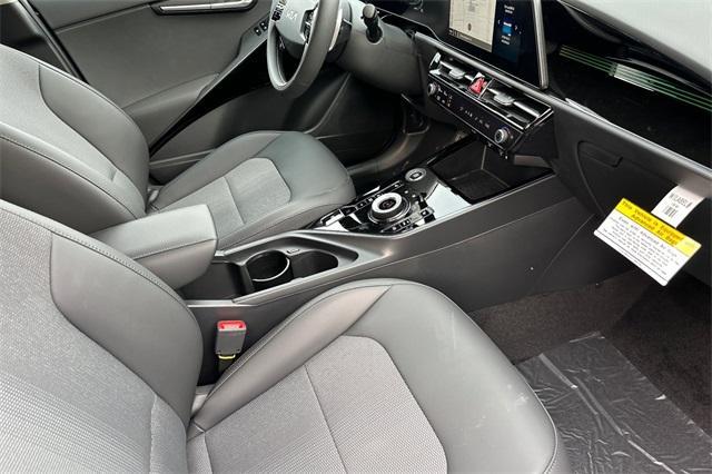 new 2025 Kia Niro Plug-In Hybrid car, priced at $36,549