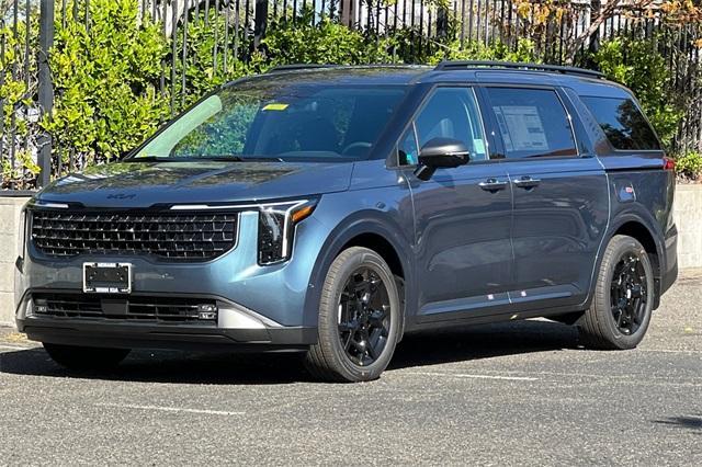 new 2025 Kia Carnival Hybrid car, priced at $55,775