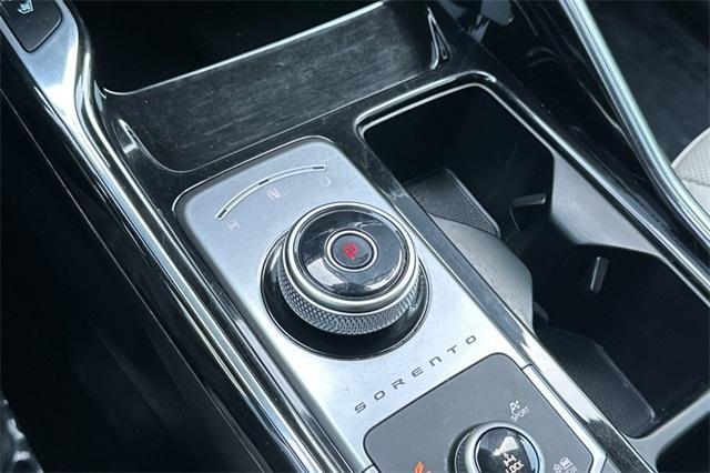 used 2023 Kia Sorento Hybrid car, priced at $33,210