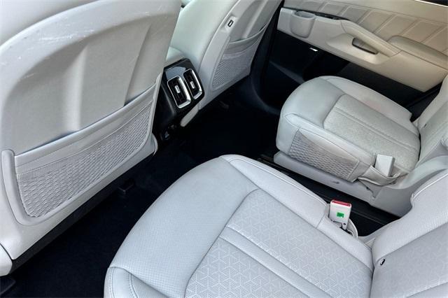 used 2023 Kia Sorento Hybrid car, priced at $33,210