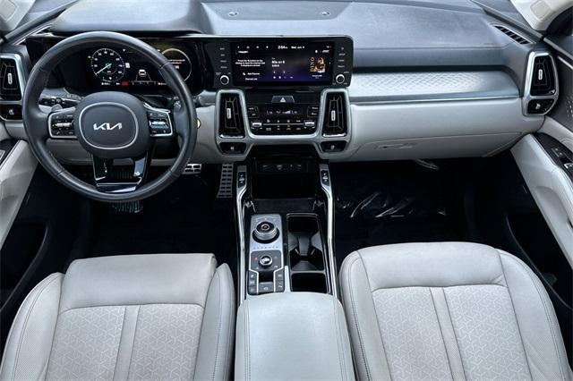 used 2023 Kia Sorento Hybrid car, priced at $33,210