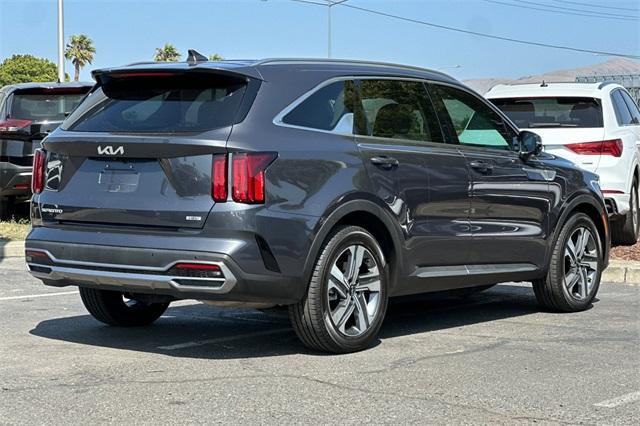 used 2023 Kia Sorento Hybrid car, priced at $33,210