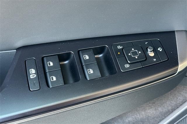 new 2025 Kia EV6 car, priced at $50,040
