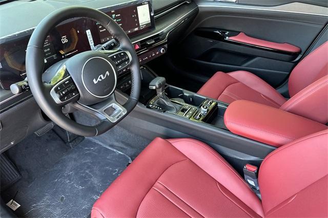 new 2025 Kia K5 car, priced at $33,940