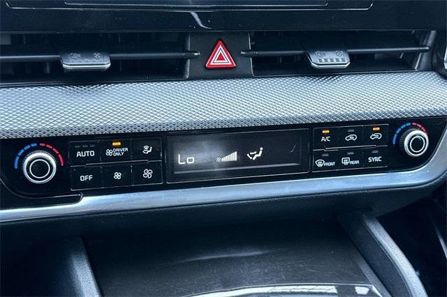 used 2023 Kia Sportage Hybrid car, priced at $22,150