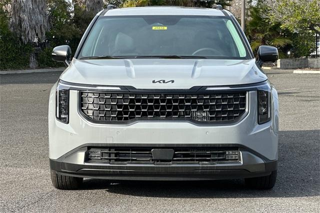 new 2025 Kia Carnival Hybrid car, priced at $52,645