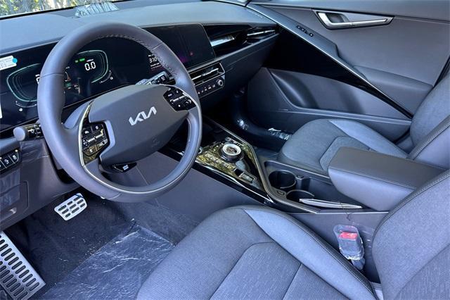 new 2025 Kia Niro Plug-In Hybrid car, priced at $42,460