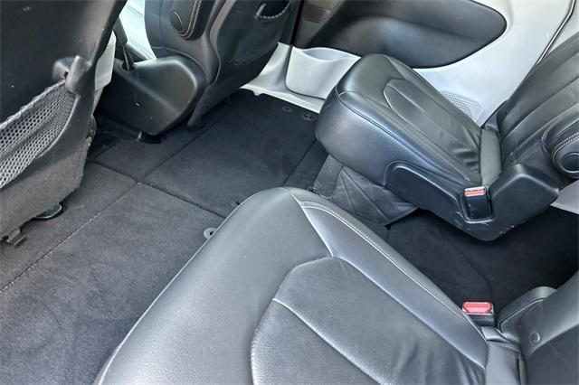 used 2017 Chrysler Pacifica car, priced at $13,567