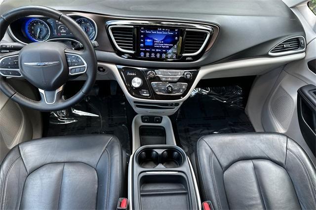 used 2017 Chrysler Pacifica car, priced at $13,567