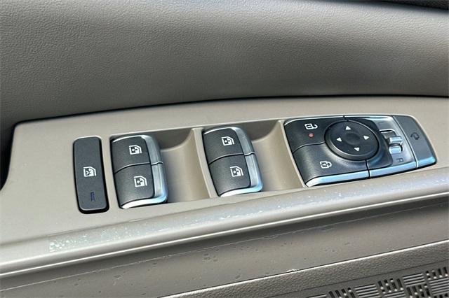 new 2026 Kia Carnival Hybrid car, priced at $45,465