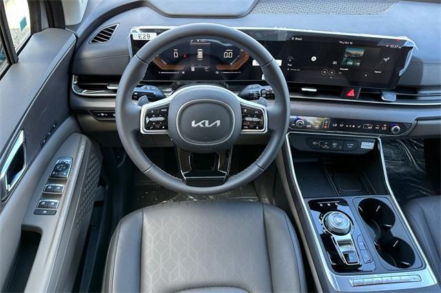 new 2026 Kia Carnival Hybrid car, priced at $45,465