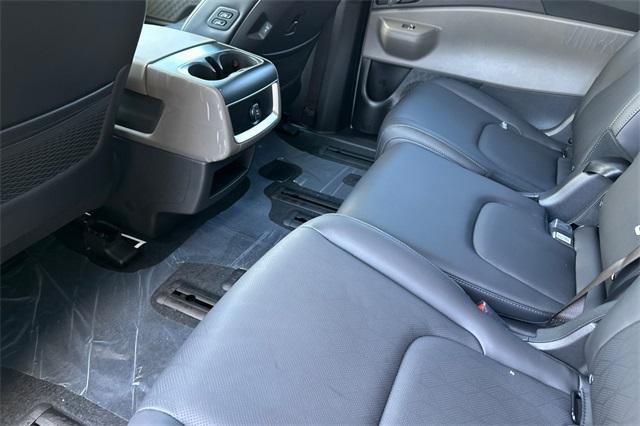 new 2026 Kia Carnival Hybrid car, priced at $45,465