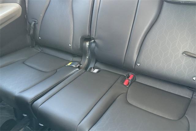 new 2026 Kia Carnival Hybrid car, priced at $45,465