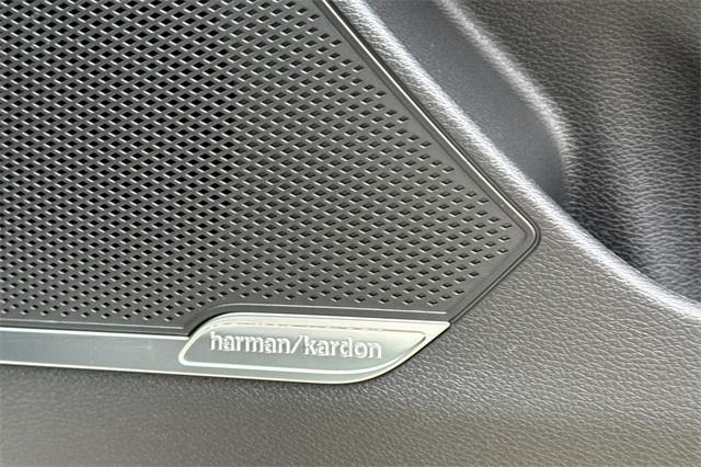 new 2025 Kia Sportage Plug-In Hybrid car, priced at $46,355