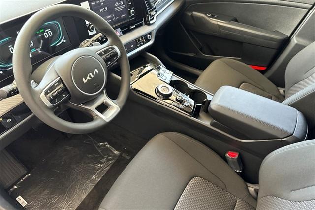 new 2025 Kia Sportage Hybrid car, priced at $30,645