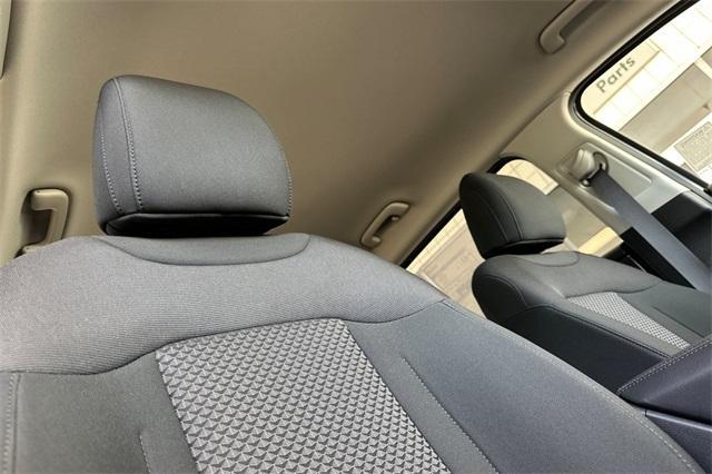 new 2025 Kia Sportage Hybrid car, priced at $30,645