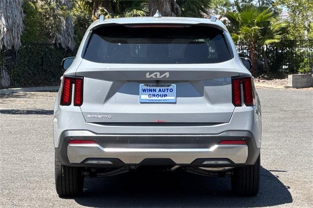 new 2025 Kia Sorento car, priced at $38,385