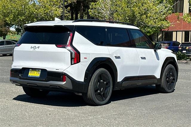 new 2026 Kia EV9 car, priced at $76,515