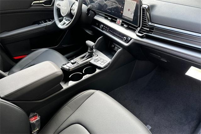 new 2025 Kia Sportage car, priced at $31,475