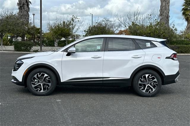 new 2025 Kia Sportage car, priced at $31,475