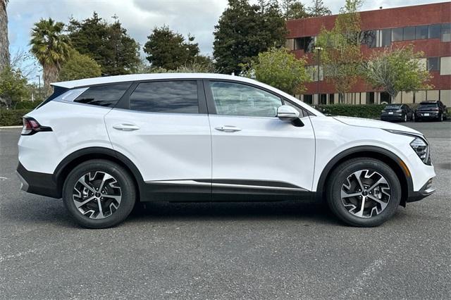 new 2025 Kia Sportage car, priced at $31,475