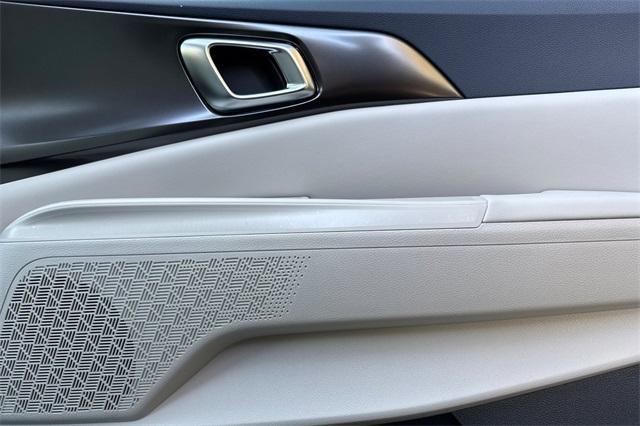new 2025 Kia Carnival Hybrid car, priced at $50,895
