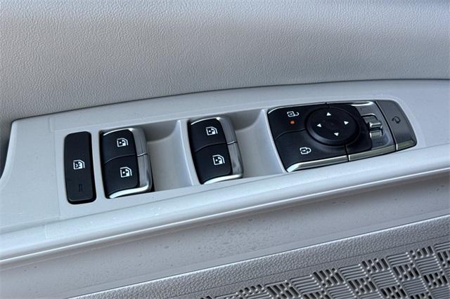 new 2025 Kia Carnival Hybrid car, priced at $50,895