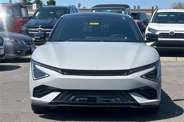 new 2025 Kia EV6 car, priced at $56,115
