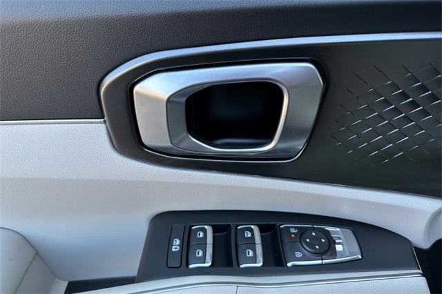 new 2025 Kia Sorento Plug-In Hybrid car, priced at $50,195