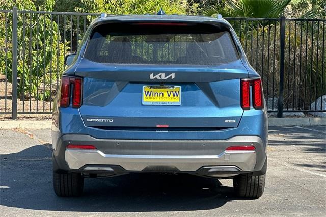 new 2025 Kia Sorento Plug-In Hybrid car, priced at $50,195