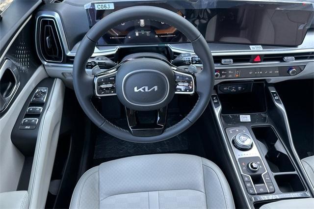 new 2025 Kia Sorento Plug-In Hybrid car, priced at $50,195