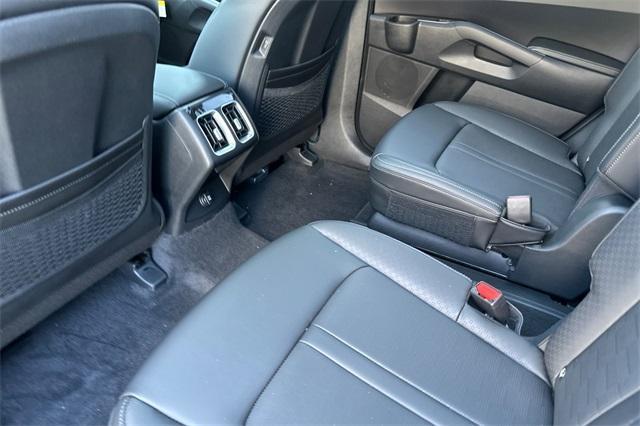 new 2025 Kia Sorento car, priced at $43,430